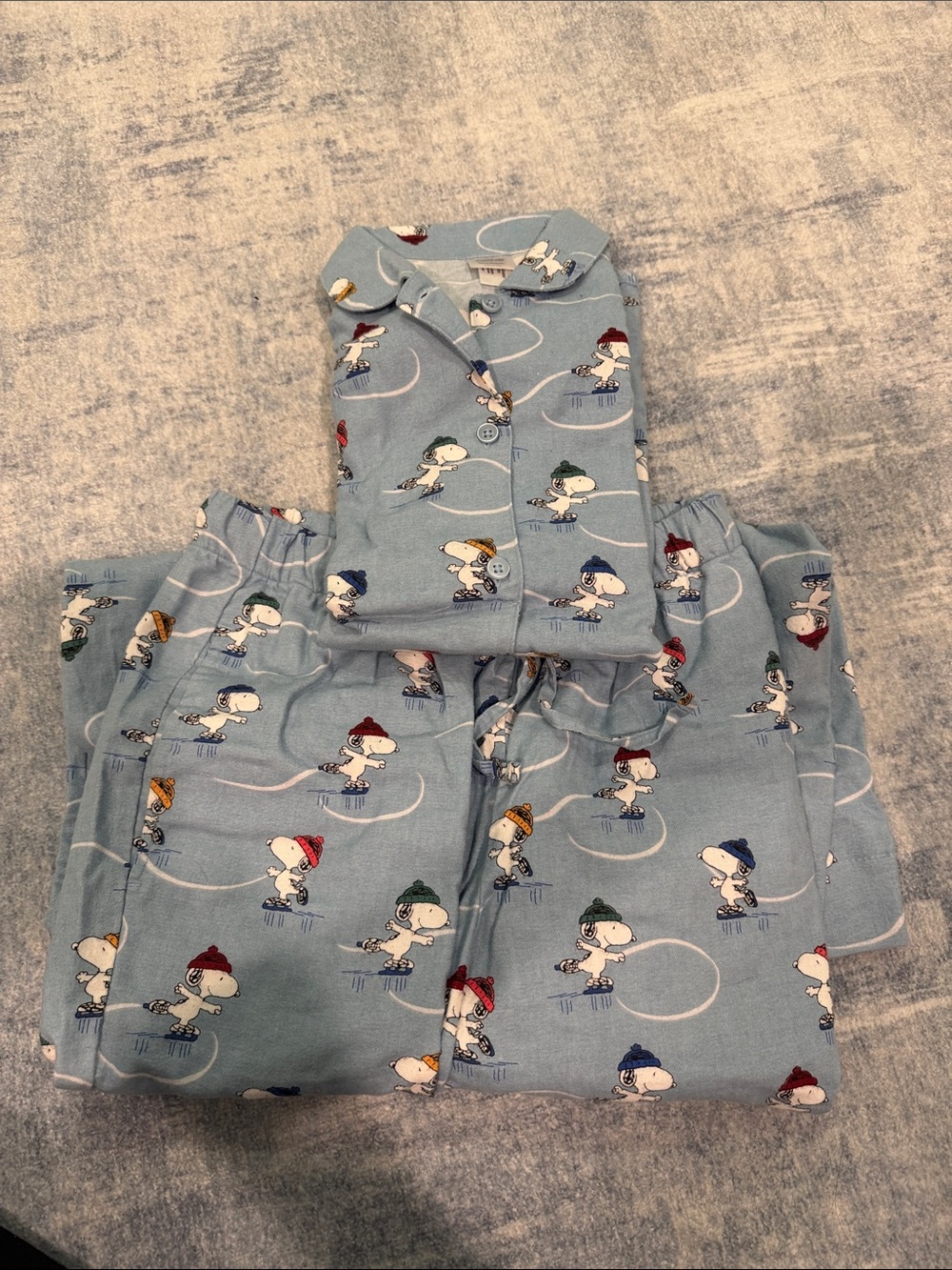 Hanna Andersson women’s Snoopy Peanuts pajamas fleece pant set - top and bottom